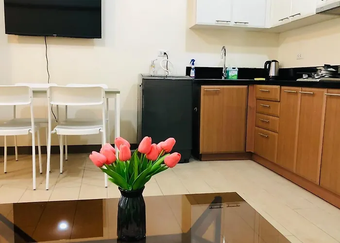 Charming 1br With Balcony Near Venice Mall&bgc