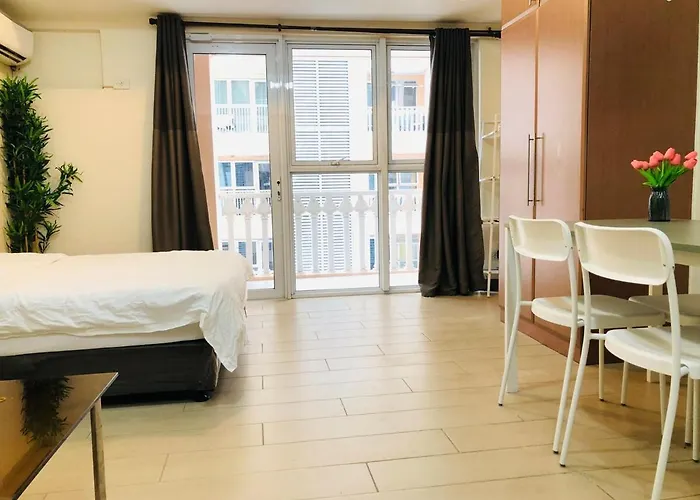 Charming 1br With Balcony Near Venice Mall&bgc مانيلا