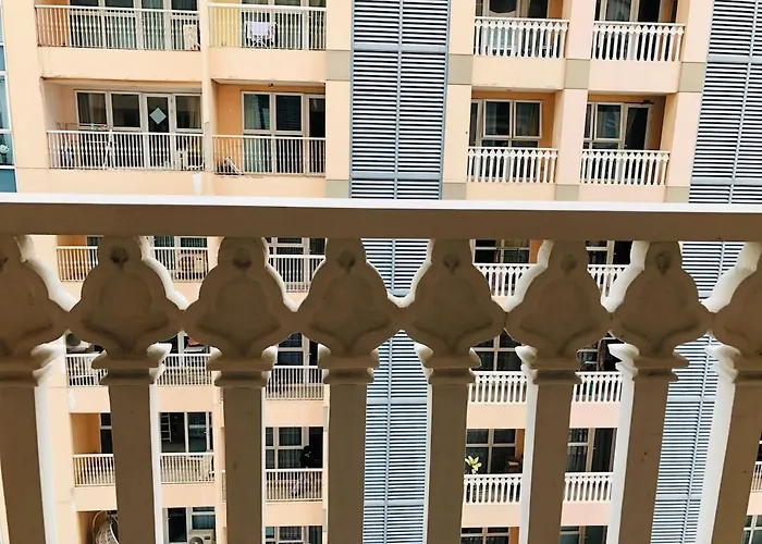 شقة Charming 1br With Balcony Near Venice Mall&bgc مانيلا